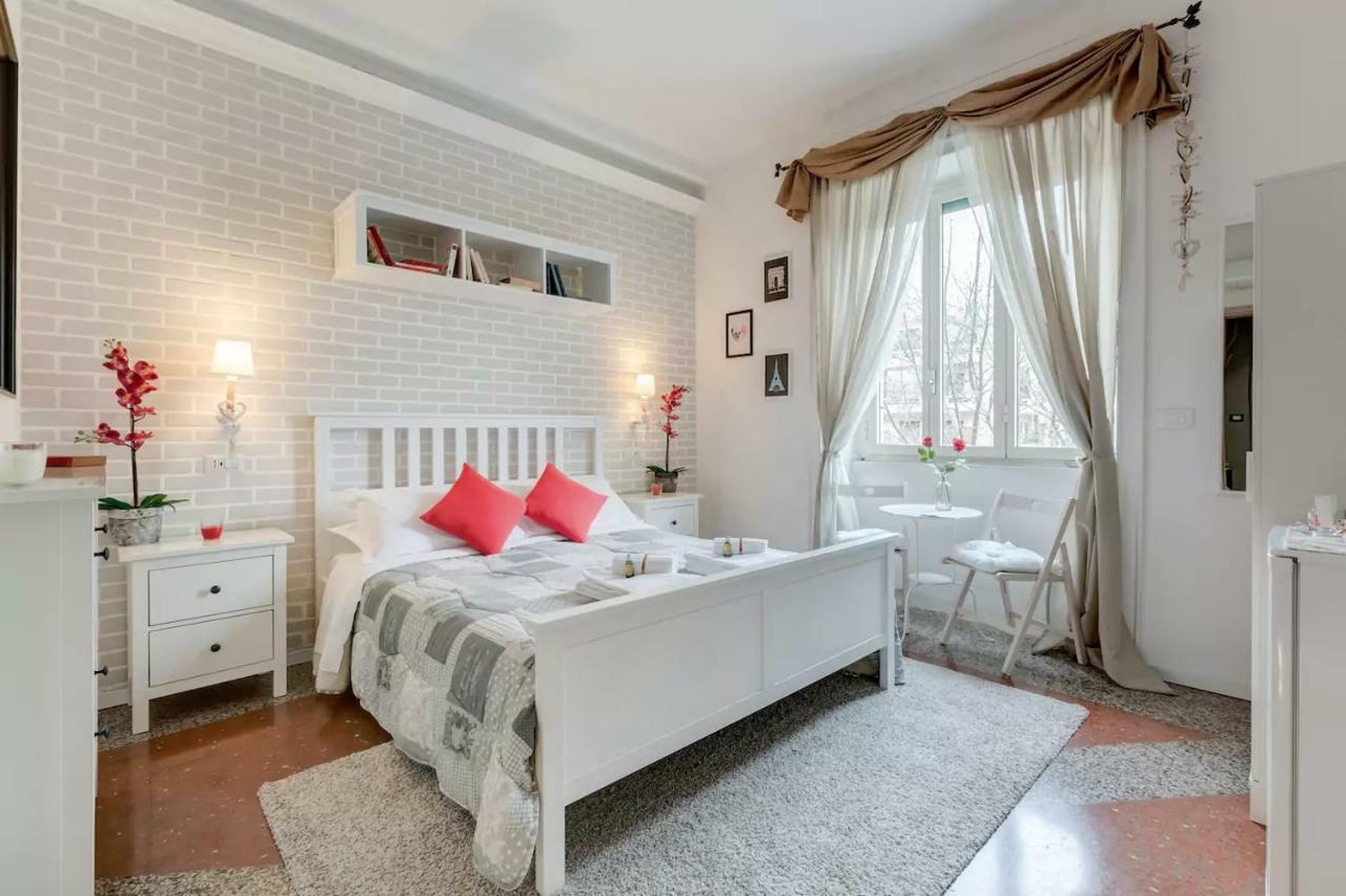 Moonlight Inn Guesthouse Roma Esterno foto